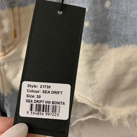 One Teaspoon Bonita Bleach Affect Shorts size 30 - Picture 3 of 7